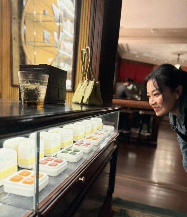 贾玲生日照