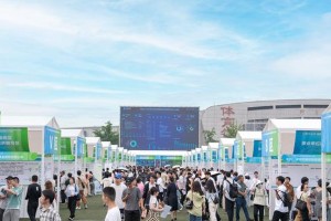 2024四川招聘会：2万岗位吸引1.4万毕业生求职