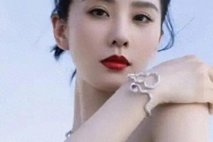 刘诗诗杨紫甜蜜互动引热议，娱乐圈真友情获赞