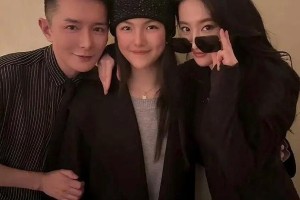 陆毅女儿小叶子贝儿古装写真惊艳，遗传鲍蕾美貌基因